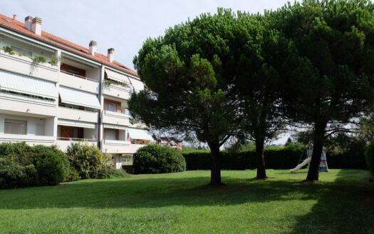 Legnano vicinanze ospedale nuovo ampio due locali + terrazzo Via Imperatriz angolo via Novara.