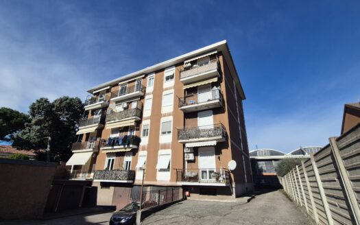 AMPIO QUADRILOCALE ULTIMO PIANO CON CANTINA E BOX  LEGNANO – VIA REDIPUGLIA 27